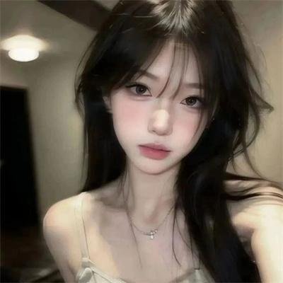 心不在焉的服务生海报