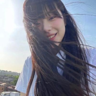 海边的朝日与骗子们海报